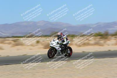 media/Apr-15-2022-Apex Assassins (Fri) [[9fb2e50610]]/Trackday Level 1/Session 2/Speed Shots/